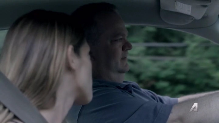 Ashley-Greene-dot-nl_Rogue4x02HowtheLightGetsIn-0397.jpg