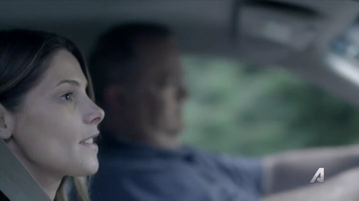 Ashley-Greene-dot-nl_Rogue4x02HowtheLightGetsIn-0417.jpg