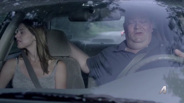 Ashley-Greene-dot-nl_Rogue4x02HowtheLightGetsIn-0424.jpg