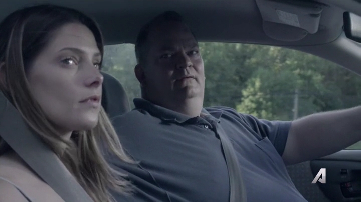 Ashley-Greene-dot-nl_Rogue4x02HowtheLightGetsIn-0440.jpg
