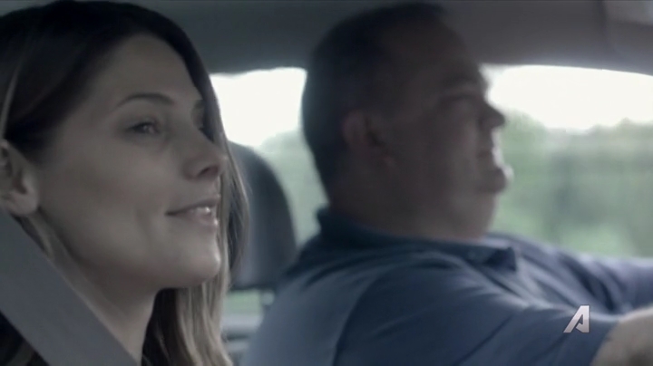 Ashley-Greene-dot-nl_Rogue4x02HowtheLightGetsIn-0467.jpg