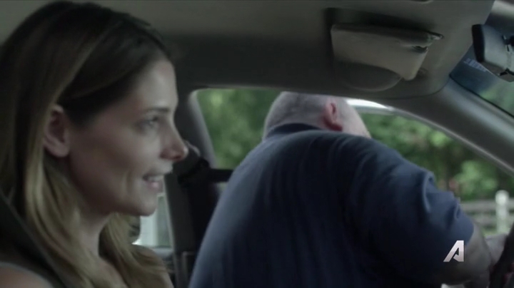 Ashley-Greene-dot-nl_Rogue4x02HowtheLightGetsIn-0472.jpg