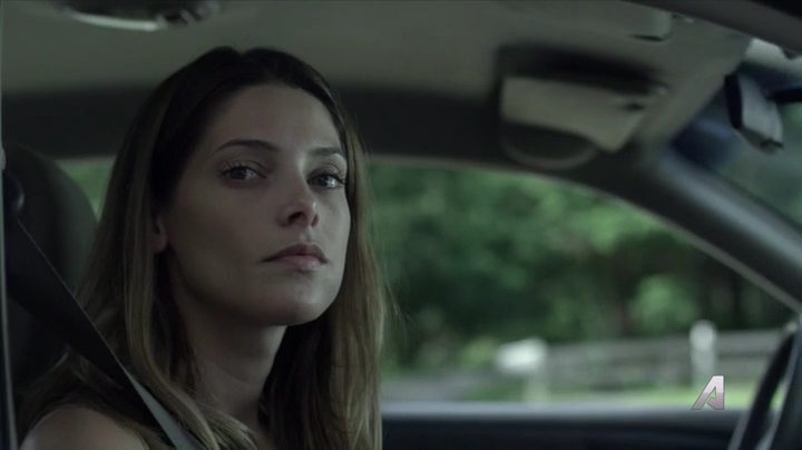Ashley-Greene-dot-nl_Rogue4x02HowtheLightGetsIn-0489.jpg