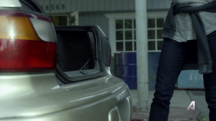 Ashley-Greene-dot-nl_Rogue4x02HowtheLightGetsIn0509.jpg
