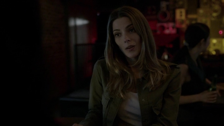 Ashley-Greene-dot-nl_Rogue-4x03LostHope0149.jpg