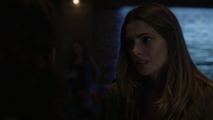 Ashley-Greene-dot-nl_Rogue-4x03LostHope0178.jpg
