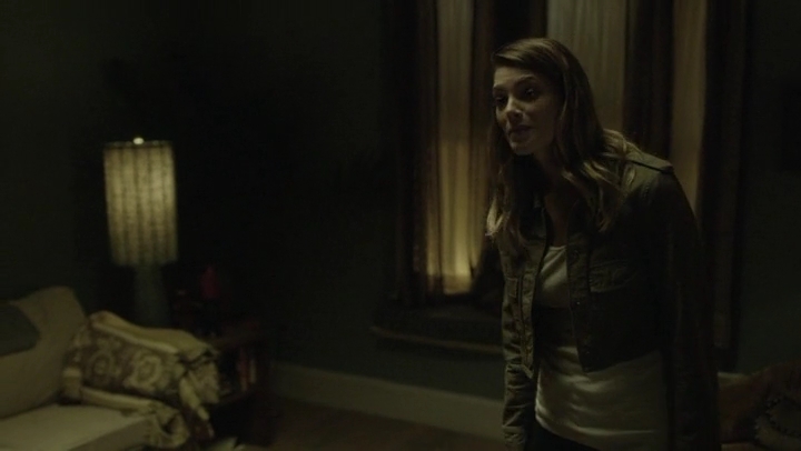 Ashley-Greene-dot-nl_Rogue-4x03LostHope0227.jpg