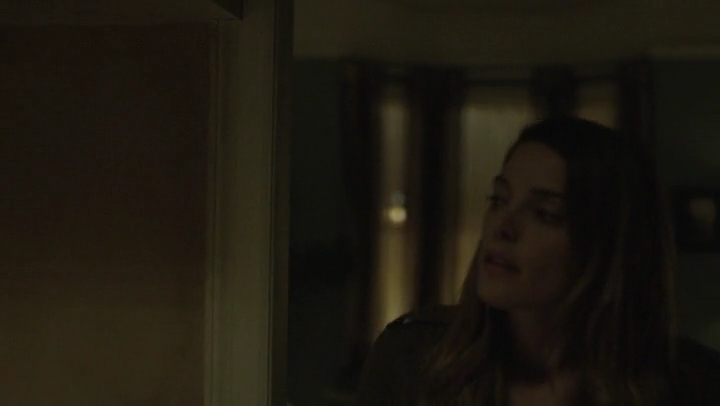 Ashley-Greene-dot-nl_Rogue-4x03LostHope0276.jpg