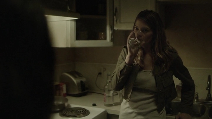 Ashley-Greene-dot-nl_Rogue-4x03LostHope0293.jpg