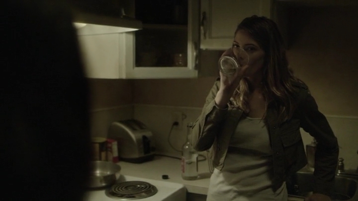 Ashley-Greene-dot-nl_Rogue-4x03LostHope0294.jpg