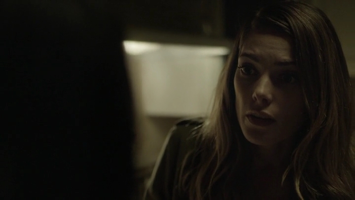 Ashley-Greene-dot-nl_Rogue-4x03LostHope0331.jpg
