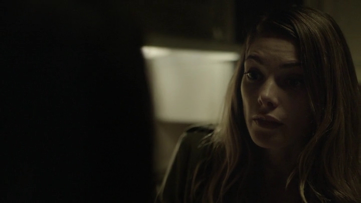 Ashley-Greene-dot-nl_Rogue-4x03LostHope0334.jpg