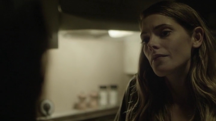 Ashley-Greene-dot-nl_Rogue-4x03LostHope0342.jpg