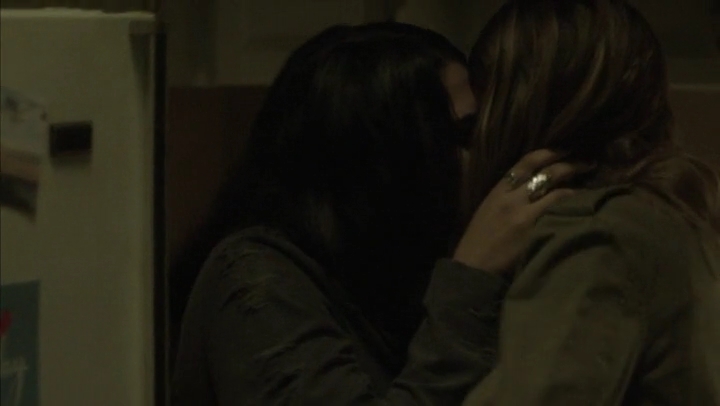 Ashley-Greene-dot-nl_Rogue-4x03LostHope0359.jpg