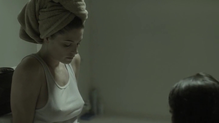 Ashley-Greene-dot-nl_Rogue-4x03LostHope0616.jpg