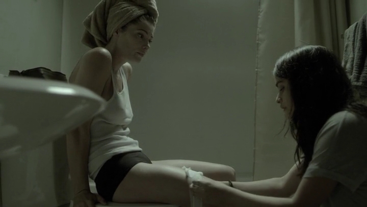 Ashley-Greene-dot-nl_Rogue-4x03LostHope0629.jpg