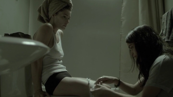 Ashley-Greene-dot-nl_Rogue-4x03LostHope0632.jpg