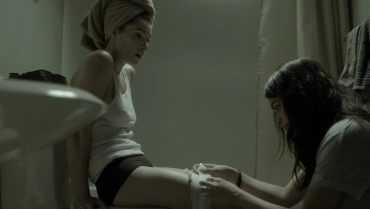 Ashley-Greene-dot-nl_Rogue-4x03LostHope0633.jpg