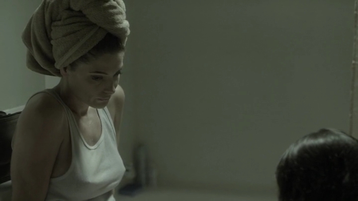 Ashley-Greene-dot-nl_Rogue-4x03LostHope0640.jpg