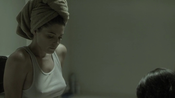 Ashley-Greene-dot-nl_Rogue-4x03LostHope0650.jpg