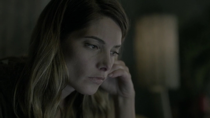 Ashley-Greene-dot-nl_Rogue-4x03LostHope1041.jpg