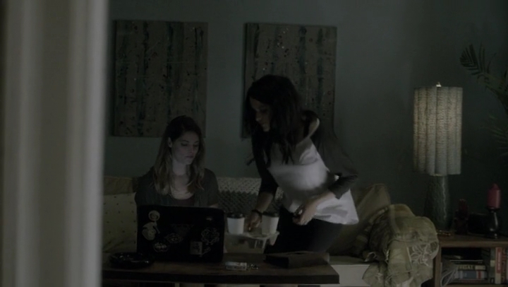 Ashley-Greene-dot-nl_Rogue-4x03LostHope1060.jpg