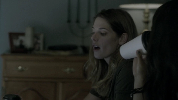 Ashley-Greene-dot-nl_Rogue-4x03LostHope1063.jpg