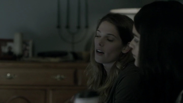 Ashley-Greene-dot-nl_Rogue-4x03LostHope1064.jpg