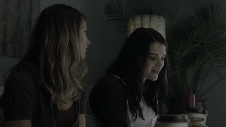 Ashley-Greene-dot-nl_Rogue-4x03LostHope1069.jpg