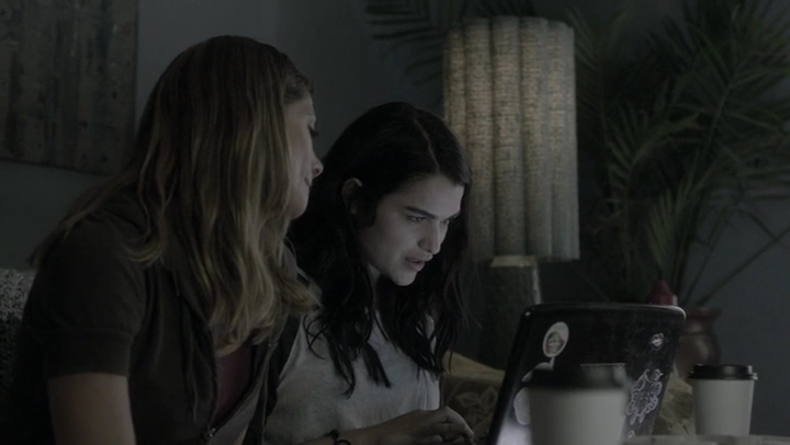 Ashley-Greene-dot-nl_Rogue-4x03LostHope1081.jpg