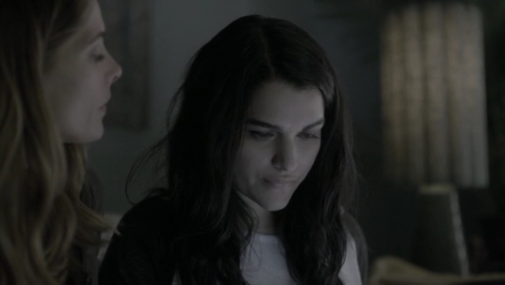 Ashley-Greene-dot-nl_Rogue-4x03LostHope1088.jpg