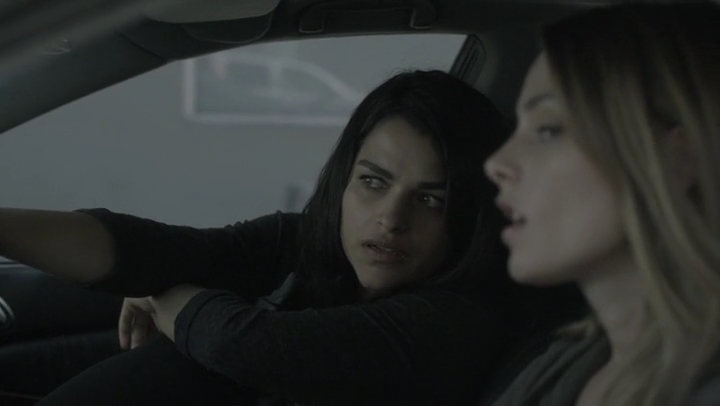 Ashley-Greene-dot-nl_Rogue-4x03LostHope1397.jpg