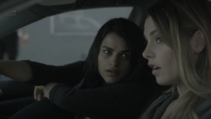 Ashley-Greene-dot-nl_Rogue-4x03LostHope1398.jpg