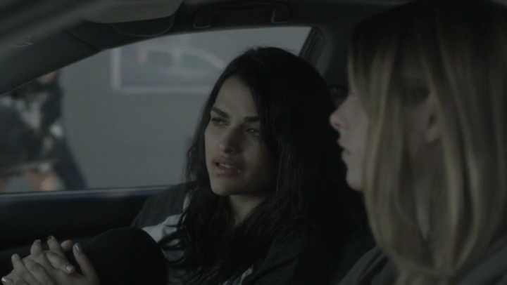 Ashley-Greene-dot-nl_Rogue-4x03LostHope1405.jpg