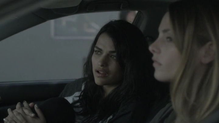 Ashley-Greene-dot-nl_Rogue-4x03LostHope1406.jpg