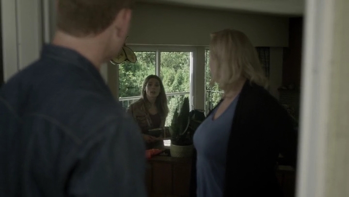 Ashley-Greene-dot-nl_Rogue-4x03LostHope2853.jpg