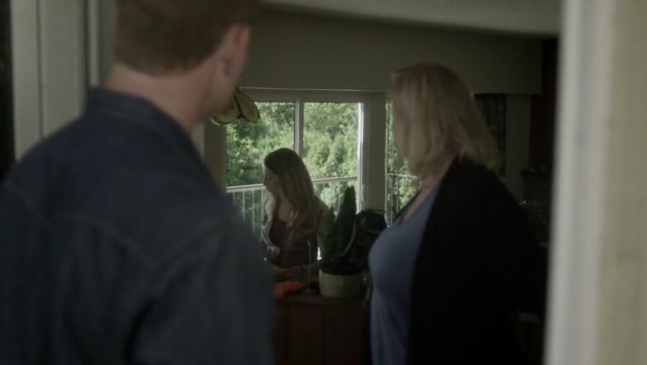 Ashley-Greene-dot-nl_Rogue-4x03LostHope2854.jpg