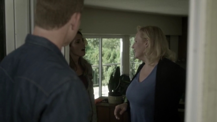 Ashley-Greene-dot-nl_Rogue-4x03LostHope2858.jpg