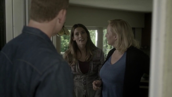 Ashley-Greene-dot-nl_Rogue-4x03LostHope2860.jpg