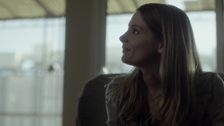 Ashley-Greene-dot-nl_Rogue-4x03LostHope3017.jpg