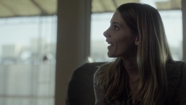 Ashley-Greene-dot-nl_Rogue-4x03LostHope3019.jpg
