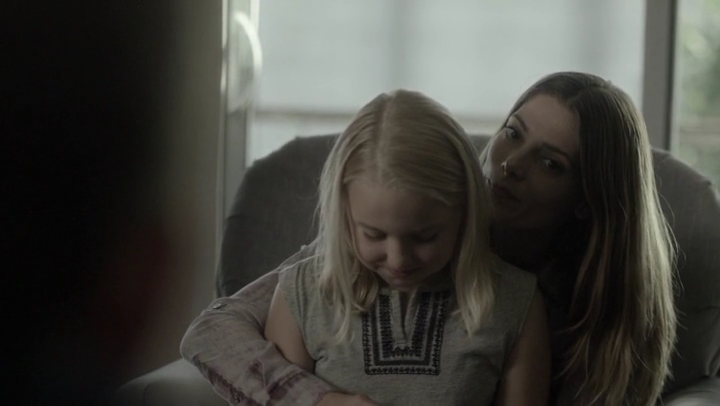 Ashley-Greene-dot-nl_Rogue-4x03LostHope3054.jpg