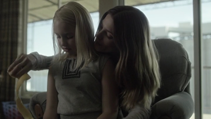 Ashley-Greene-dot-nl_Rogue-4x03LostHope3064.jpg