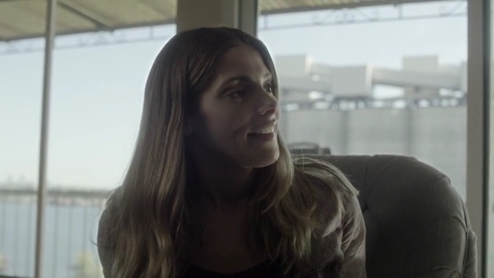 Ashley-Greene-dot-nl_Rogue-4x03LostHope3077.jpg