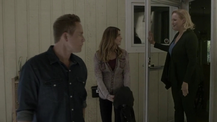 Ashley-Greene-dot-nl_Rogue-4x03LostHope3089.jpg