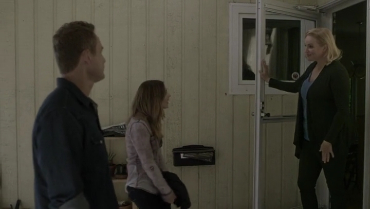 Ashley-Greene-dot-nl_Rogue-4x03LostHope3091.jpg