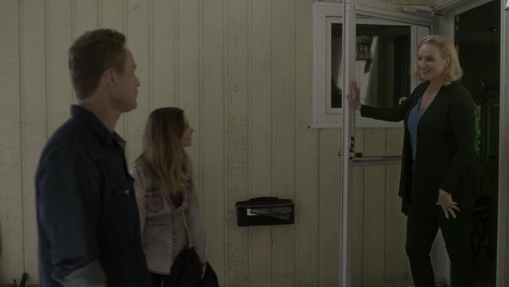 Ashley-Greene-dot-nl_Rogue-4x03LostHope3092.jpg