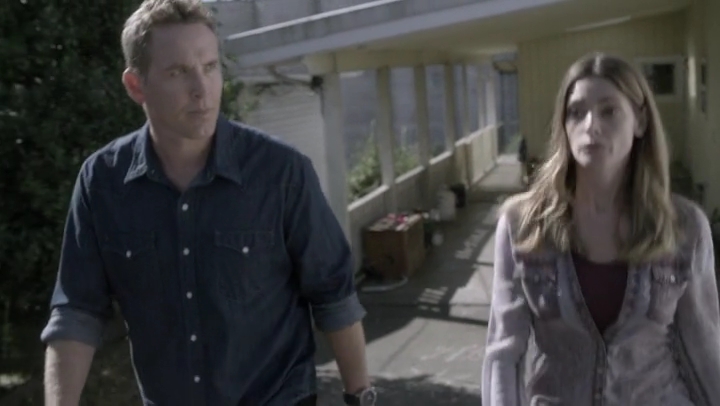 Ashley-Greene-dot-nl_Rogue-4x03LostHope3103.jpg