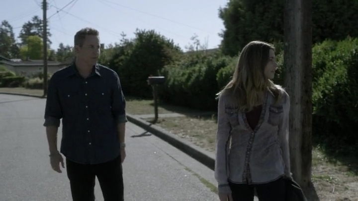 Ashley-Greene-dot-nl_Rogue-4x03LostHope3110.jpg