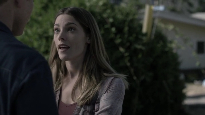 Ashley-Greene-dot-nl_Rogue-4x03LostHope3123.jpg